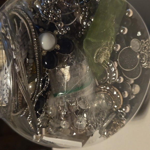 WEARABLES, BLACK AND SILVERTONE COMBO, MIXED COLORS, JAR NO 202, - Picture 3 of 3